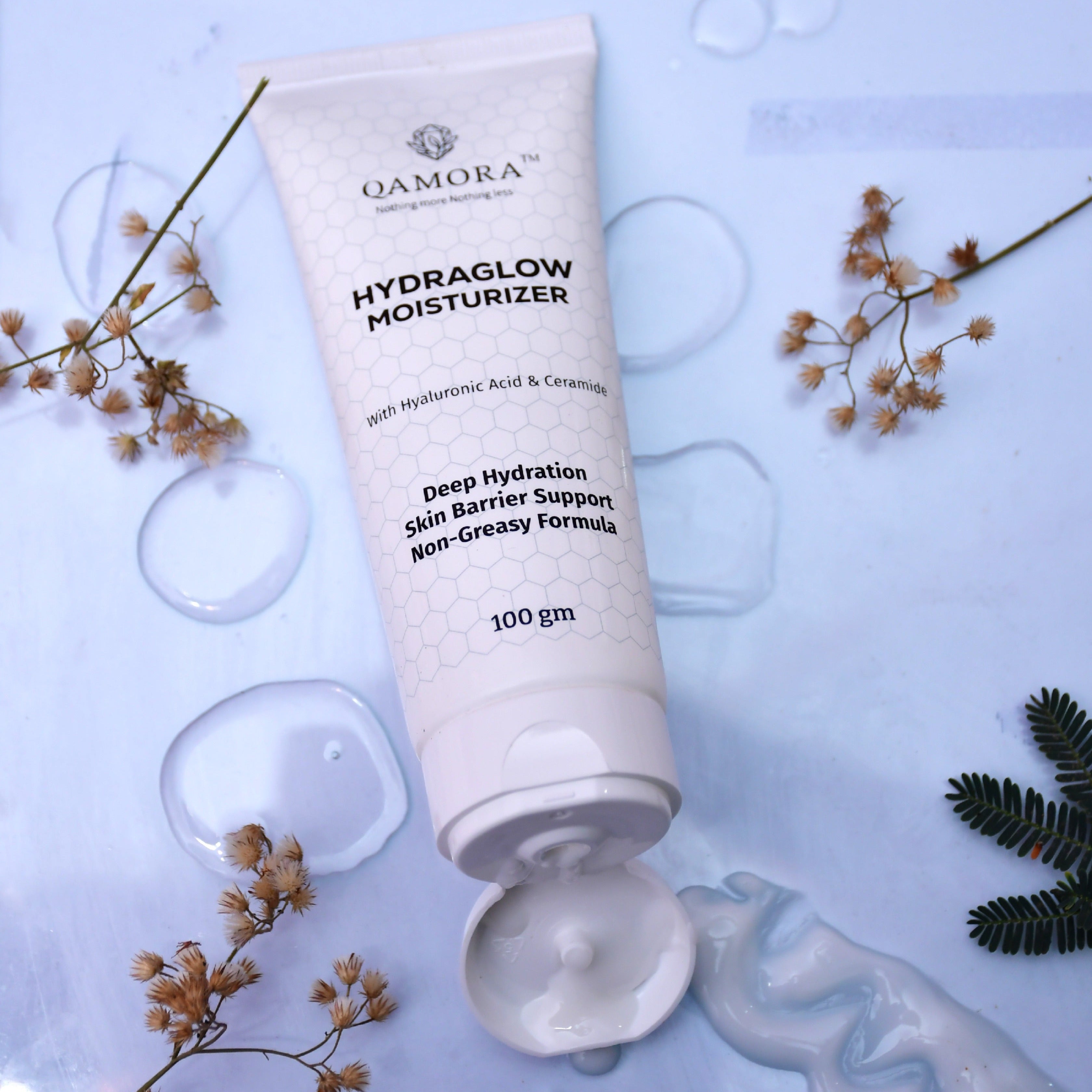 qamora-hydraglow-moisturizer-product-packaging.